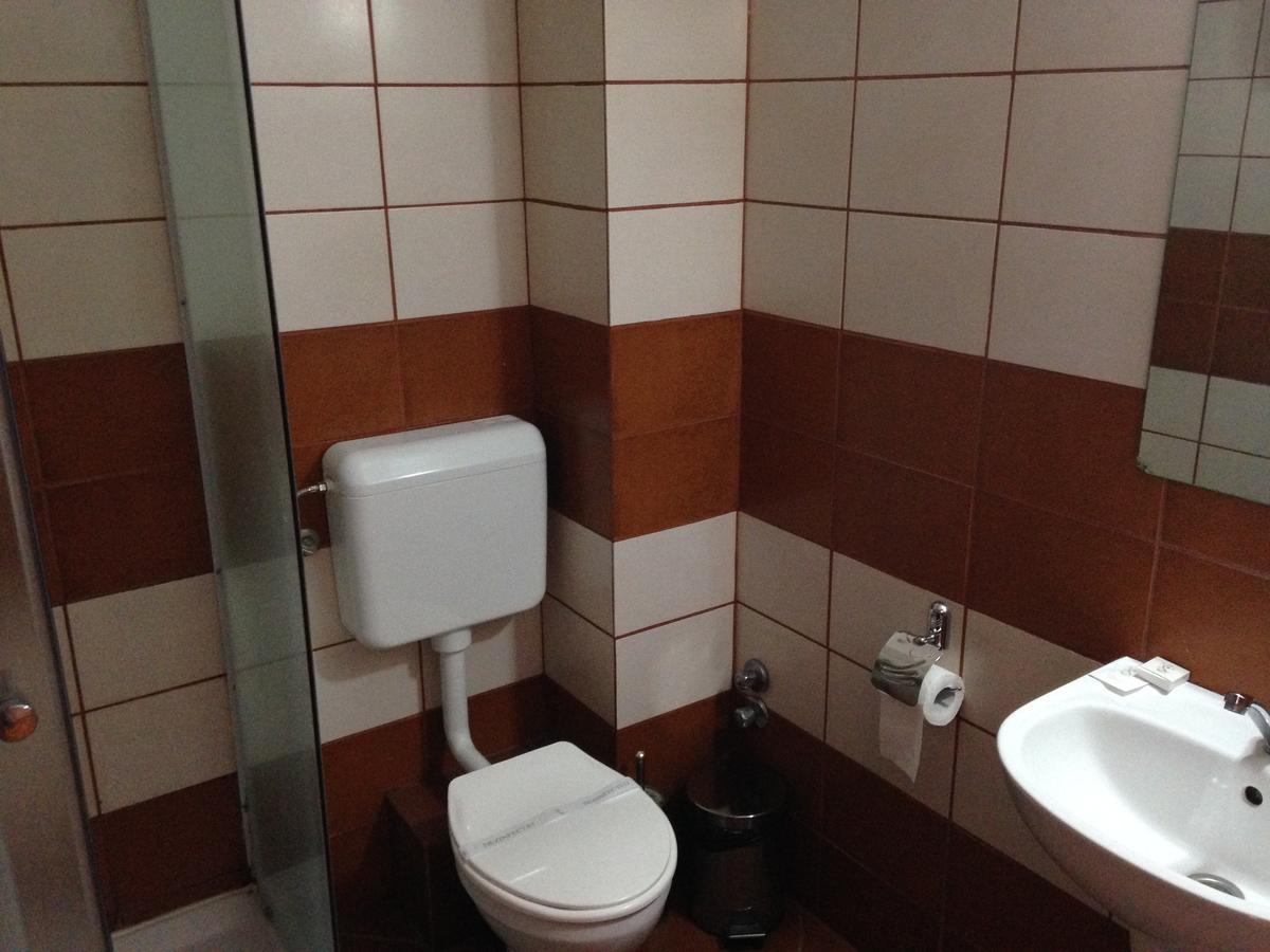 Hotel Romantik Balauseri Luaran gambar