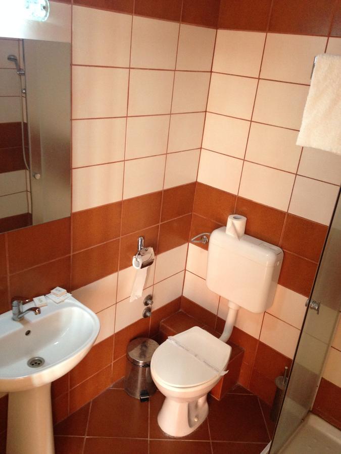 Hotel Romantik Balauseri Luaran gambar